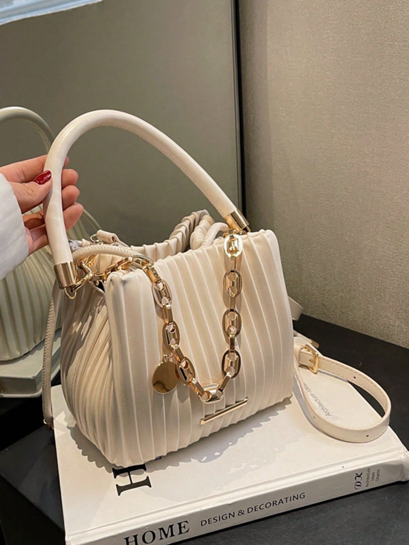 Handbag Pleated Bag Women Fashion Chain Niche Bucket Bag Personality Shoulder Messenger Bag