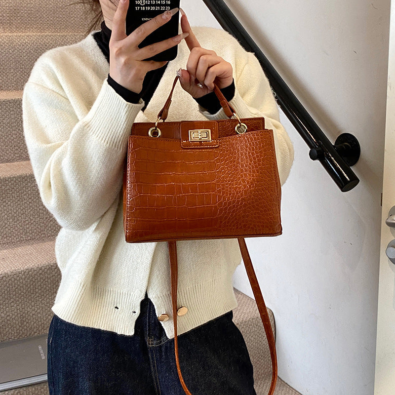 Stylish Good Texture Shoulder Commuter Messenger Bag